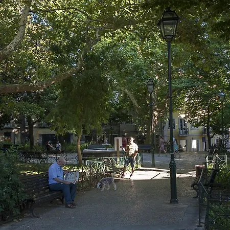 Romantic At Praca Das Flores Lissabon